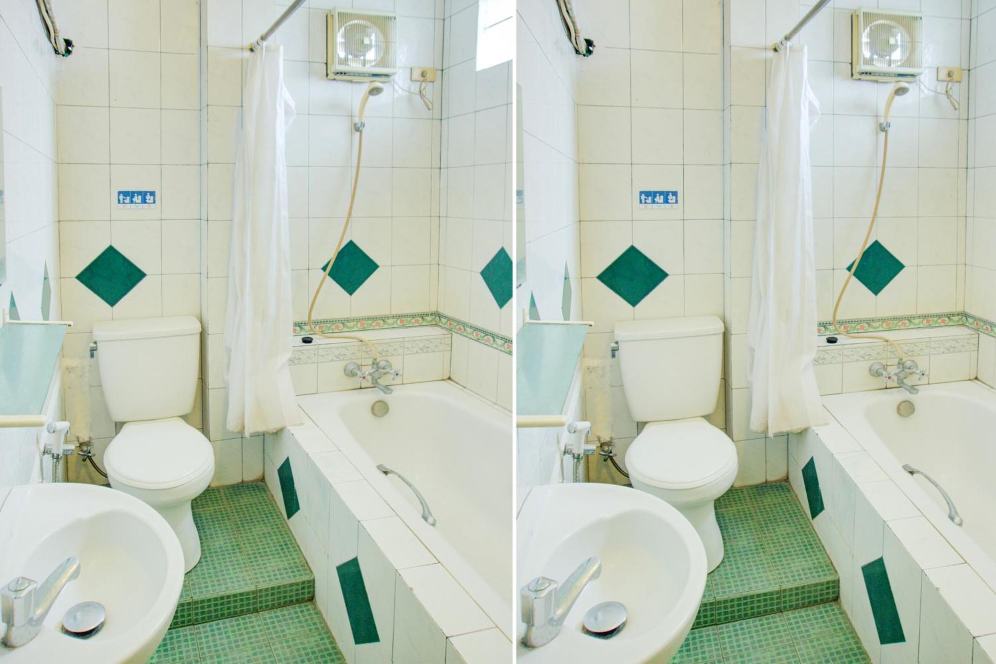 Townhouse Oak Palembang Near Jembatan Ampera Formerly Azzura Hotel Extérieur photo
