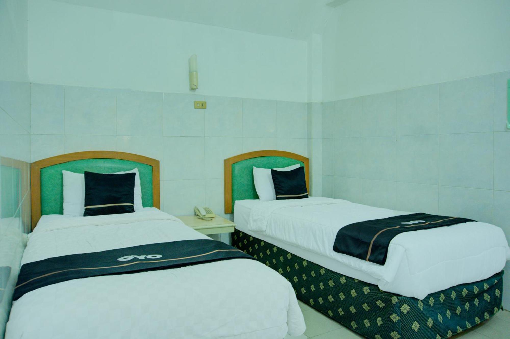 Townhouse Oak Palembang Near Jembatan Ampera Formerly Azzura Hotel Extérieur photo