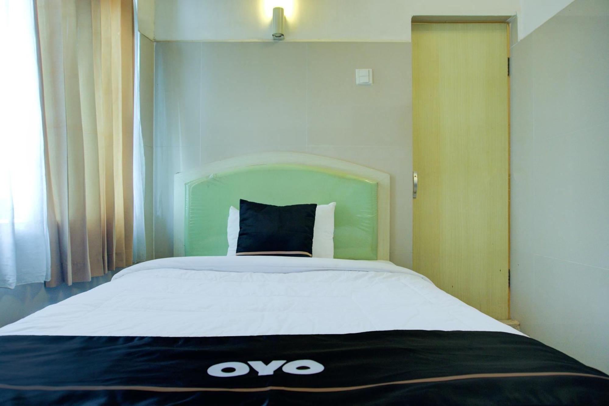 Townhouse Oak Palembang Near Jembatan Ampera Formerly Azzura Hotel Extérieur photo